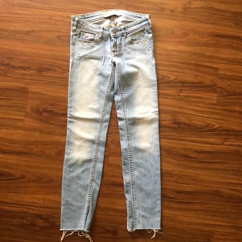 00R Double Zero light blue denim with rhinestones Hollister skinny leg W23 L31